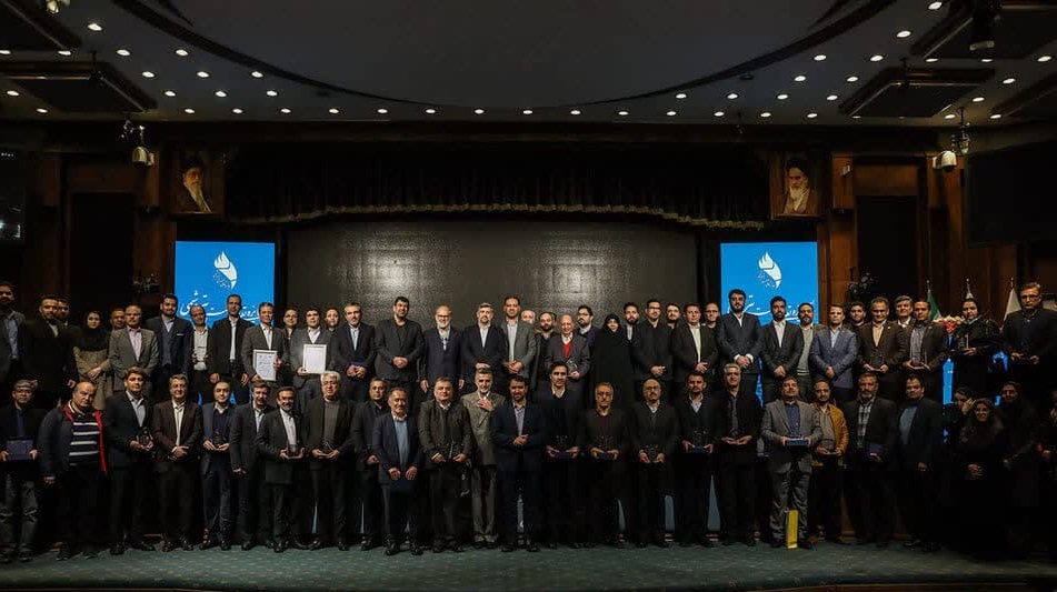 پتروشیمی مارون، بالاترین نشان جایزه ی تعالی سازمانی را کسب کرد.