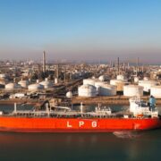 روند رو به رشد پتروشیمی بندرامام ادامه دارد/افزایش مجدد صادرات در سال ۱۴۰۳ برای تحقق بندرامام نوین