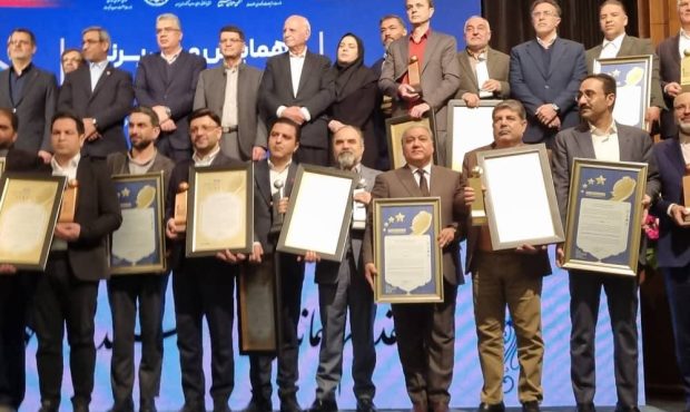 دریافت تندیس زرین جشنواره ویژند توسط مارون