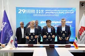 امضای تفاهم‌نامه ۲۰۰ میلیون دلاری برای ازدیاد برداشت نفت در میدان پرنج