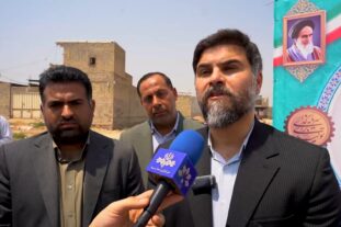 فرماندار شهرستان کارون در مراسم کلنگ زنی مدرسه ۹ کلاسه به همت شرکت فولاد شرکت فولاد اکسین
