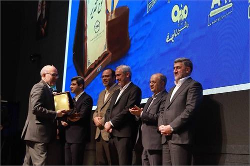 جایزه برترین ها در بورس کالا فولاد خوزستان از شفافیت روی تابلو تا اعتماد در بازار