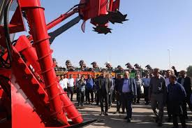 رونمایی از ششمین هاروستر تمام‌ایرانی نیشکر در خوزستان