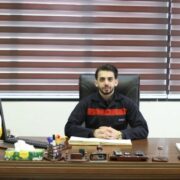 بازدید عضو هیئت‌ مدیره شرکت فولاد اکسین خوزستان از نواحی مختلف کارخانه و روند تعمیرات خط تولید