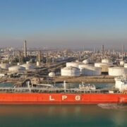 انتشار نخستین اوراق ارزی برای تأمین مالی پتروشیمی بندر امام