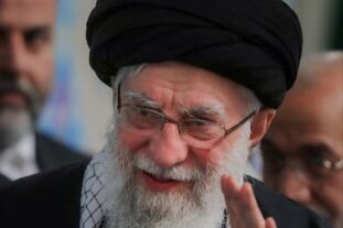 پیام تسلیت مهندس محمود لندی مدیرعامل شرکت فولاد اکسین خوزستان در پی شهادت حضرت آیت الله امام خامنه ای (رضوان الله تعالی علیه)