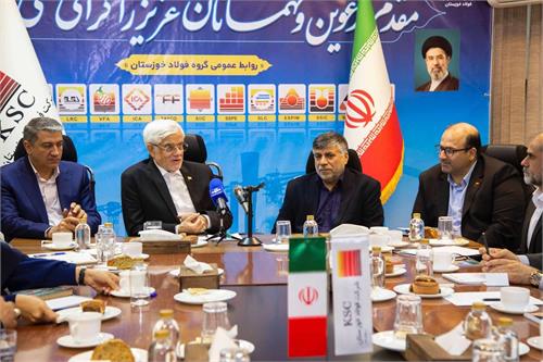 در دیدار معاون اول رئیس جمهور با معاون اول رئیس جمهور از تشکیل ستاد باز سازی صنایع خبر داد