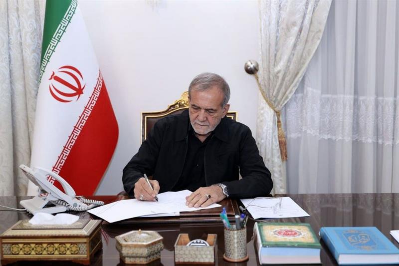 پیام پزشکیان به آیین گرامی‌داشت شهدای صنعت پتروشیمی؛ شهدای صنعت پتروشیمی ثابت کردند جهاد تنها در میدان نبرد نظامی معنا نمی‌یابد