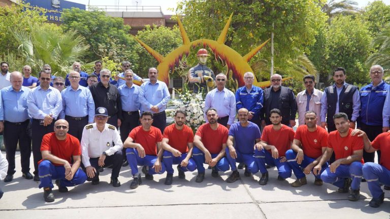 آیین گرامیداشت جان‌باختگان حادثه میترینگ پتروشیمی بندر امام